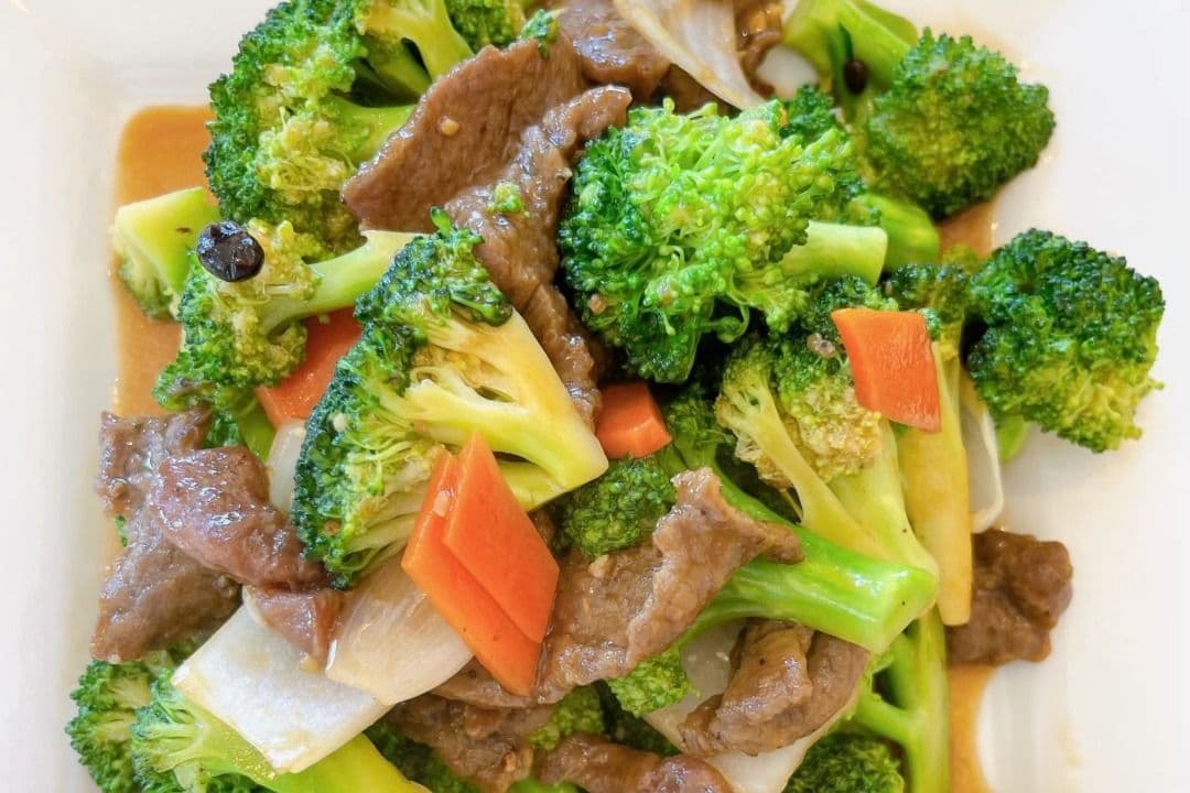 K02. Beef with Broccoli 牛西兰花