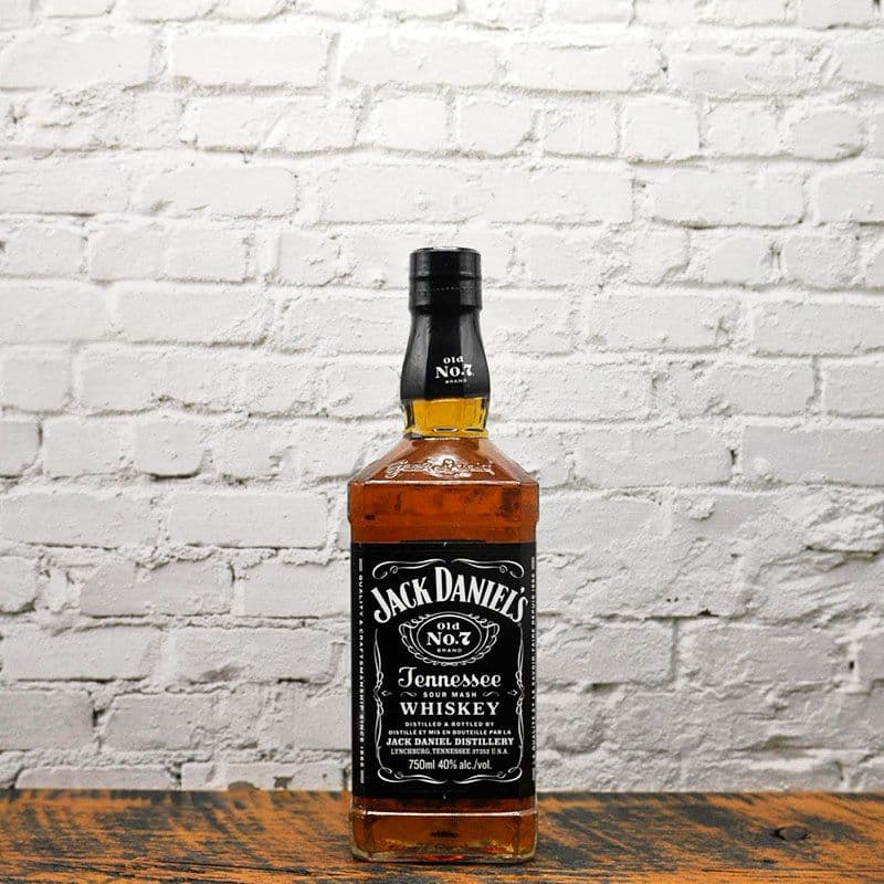 Jack Daniels Tennessee Whiskey (750 ml)
