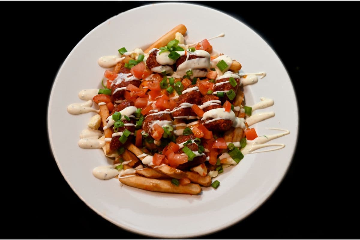 Buffalo Chicken Wing Poutine