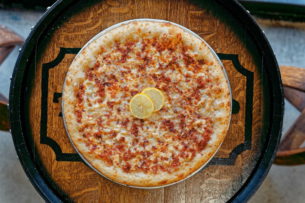 Whitewall Caesar Pizza