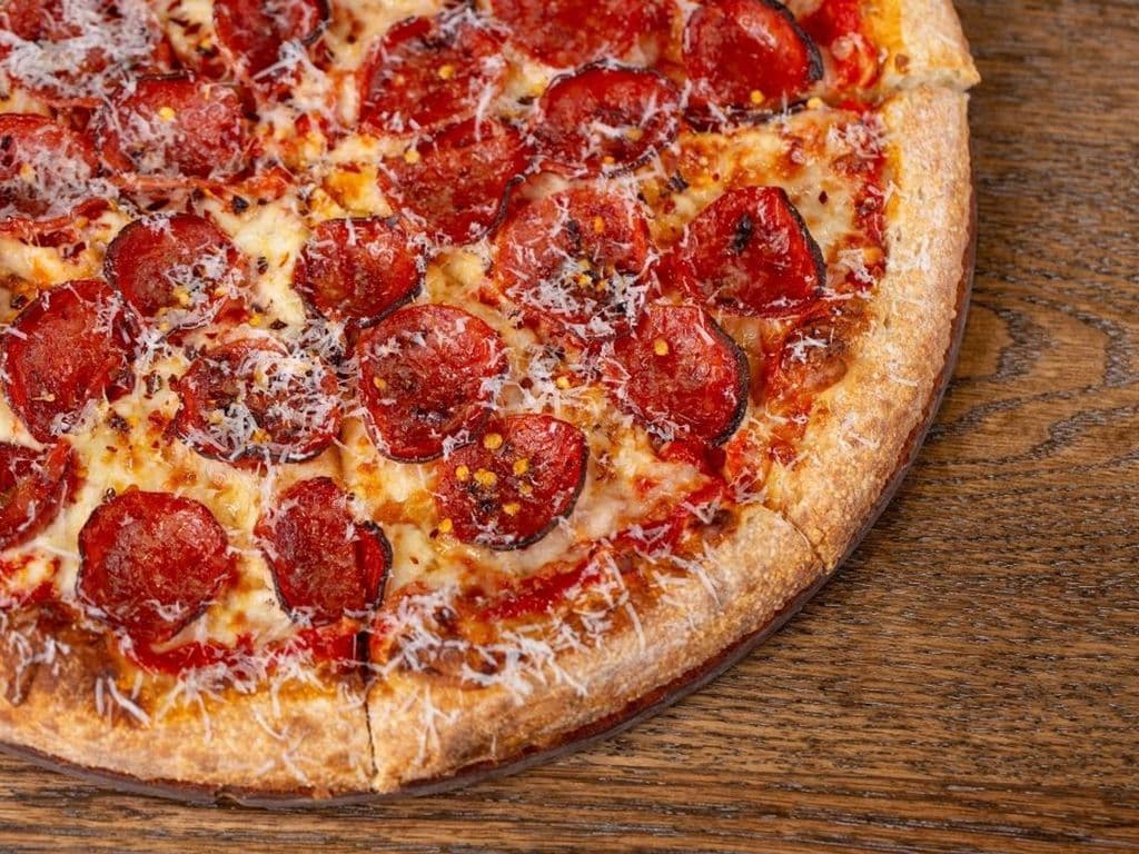 HONEY HOT PEPPERONI PIZZA