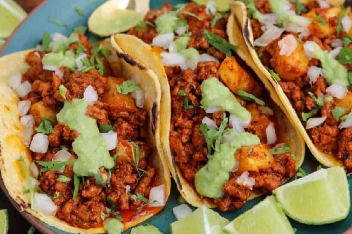 Tacos (3) Corn Tortilla (Pastor-Chorizo)
