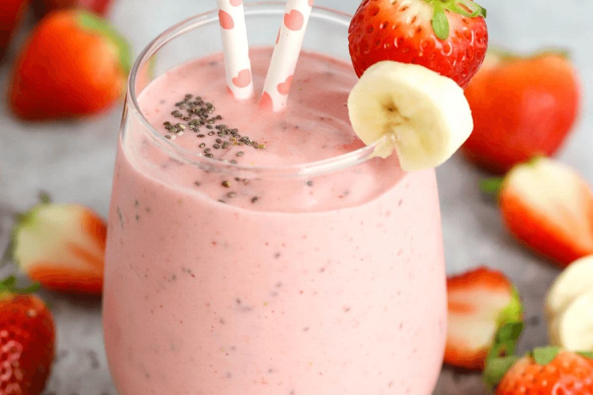 Strawberry Banana Smoothie 草莓香蕉奶昔沙冰