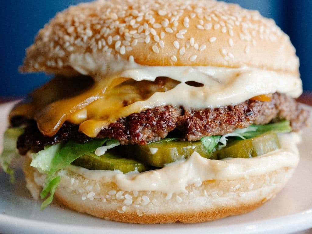 Fox Cheeseburger