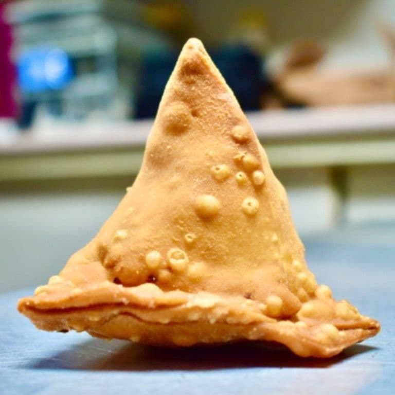 1 Chicken Samosa