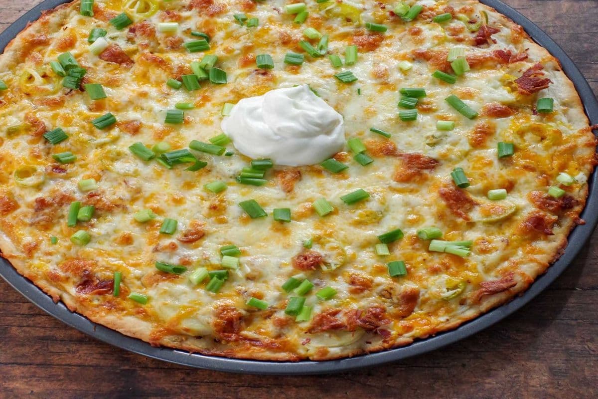 Small Perogy Pizza