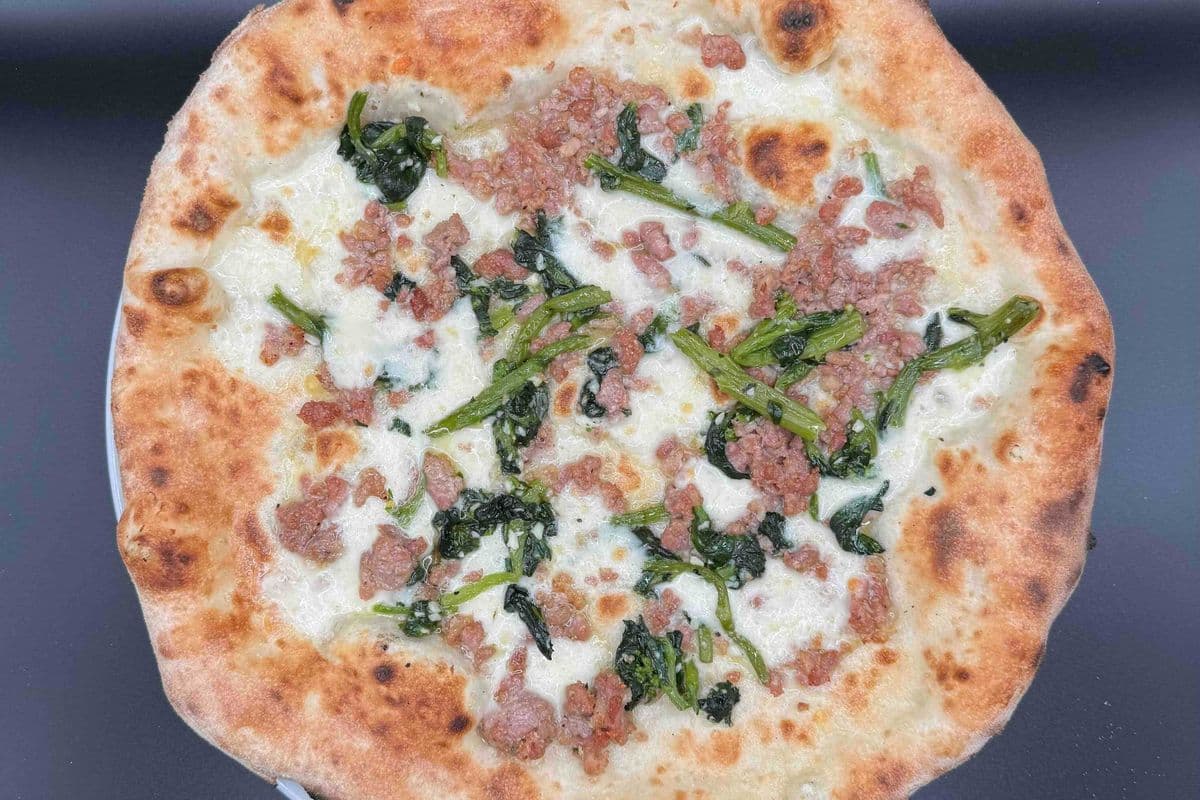 Salsiccia e Friariel Pizze