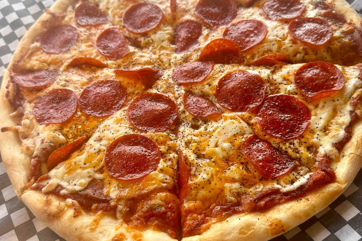15" Double Pepperoni Pizza