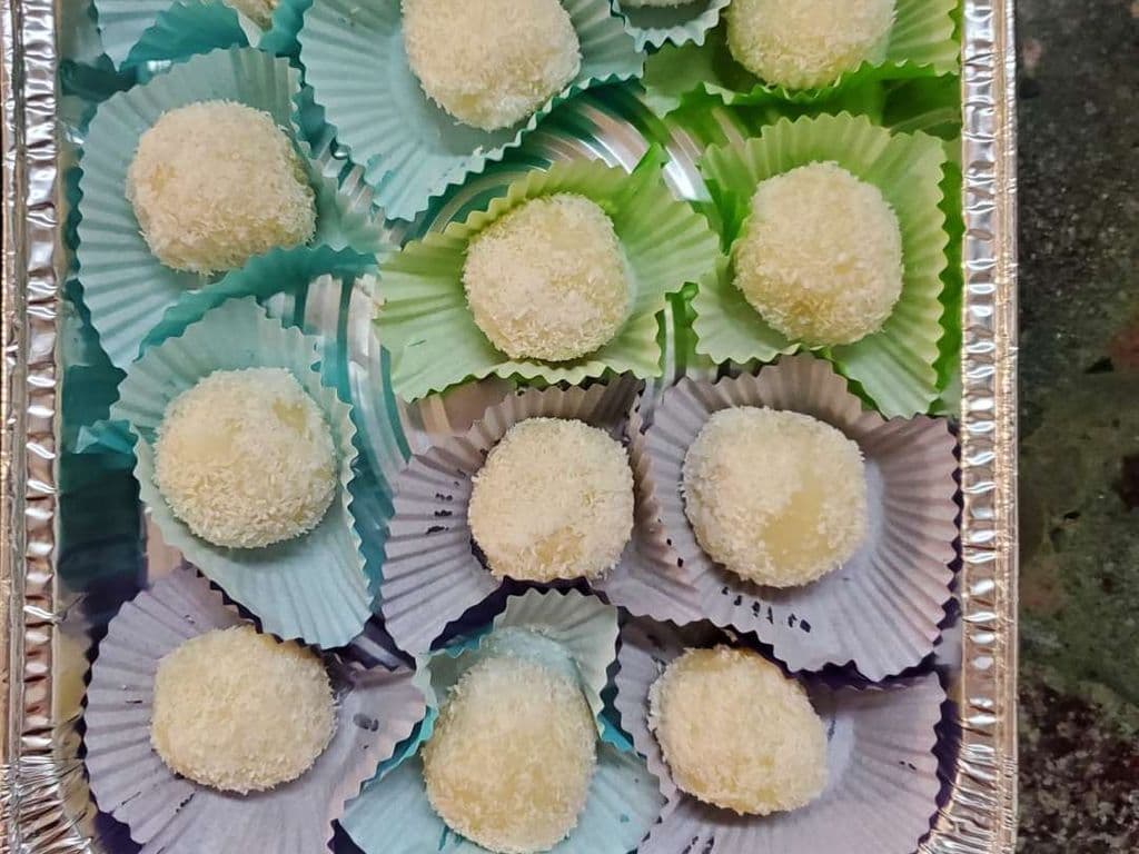 White Rasgulla 1 Pound