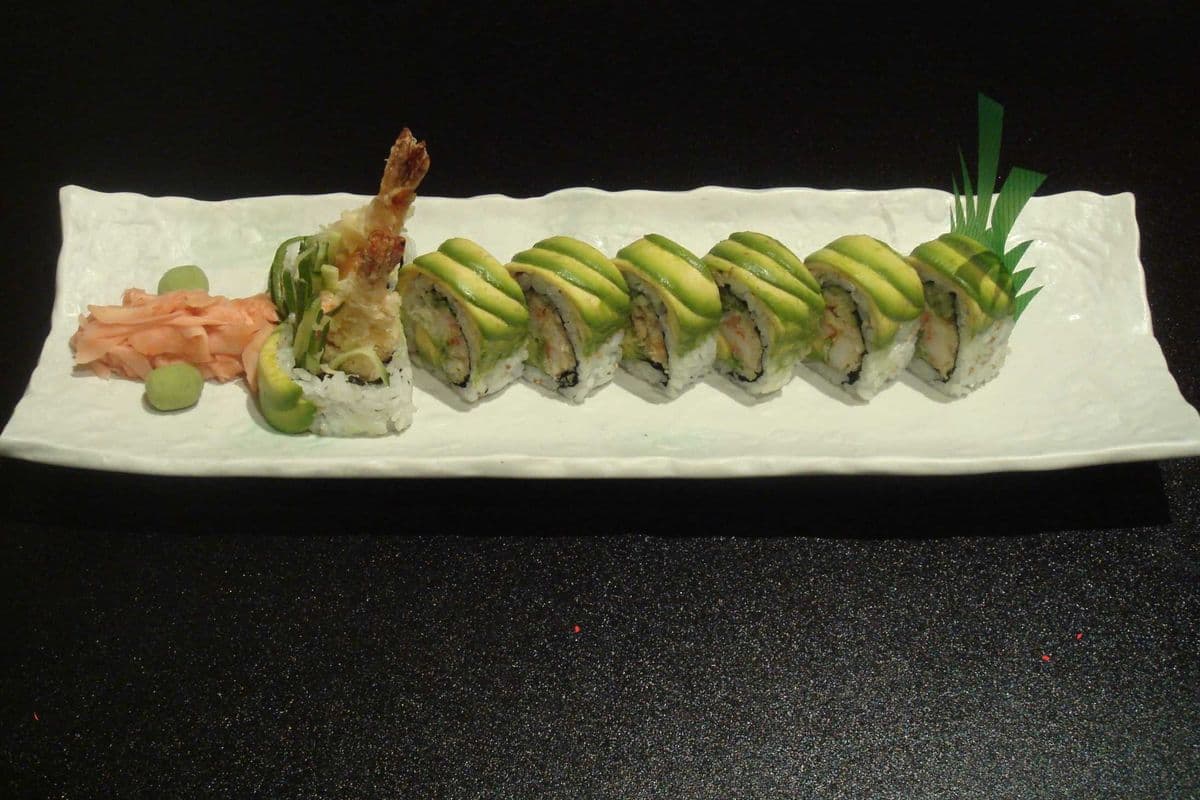 S9) Green Dragon Roll(8pcs) (8 Pcs)