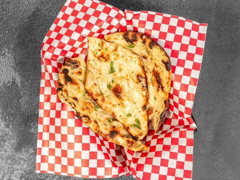 GARLIC NAAN