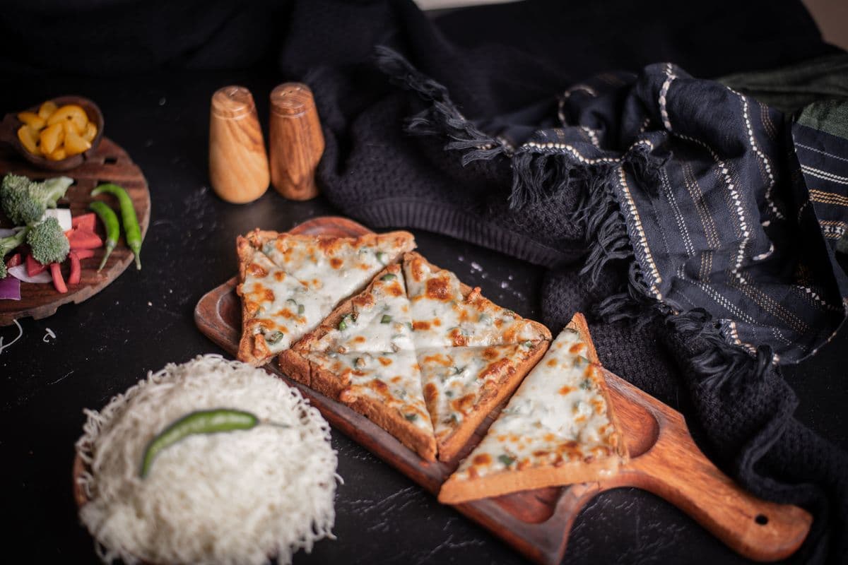 BOGO - Cheese Chilly Garlic Toast (CTC)