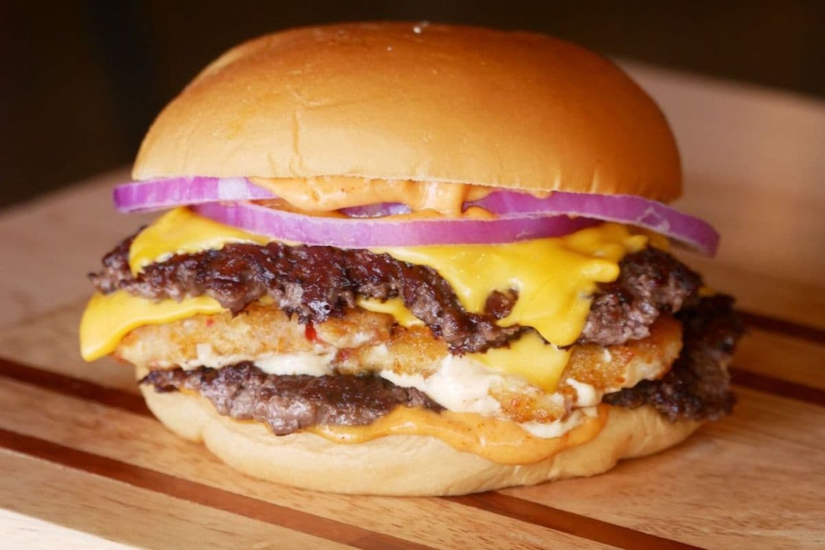 Jalapeño Popper Smash Burger