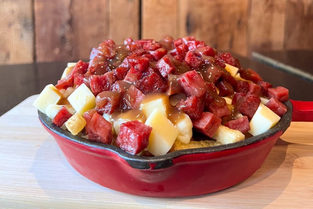 Poutine top corner / Top Corner Poutine
