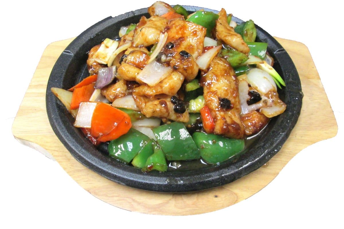 217. Sliced Fish with Black Bean Sauce 鐵板豉椒魚片
