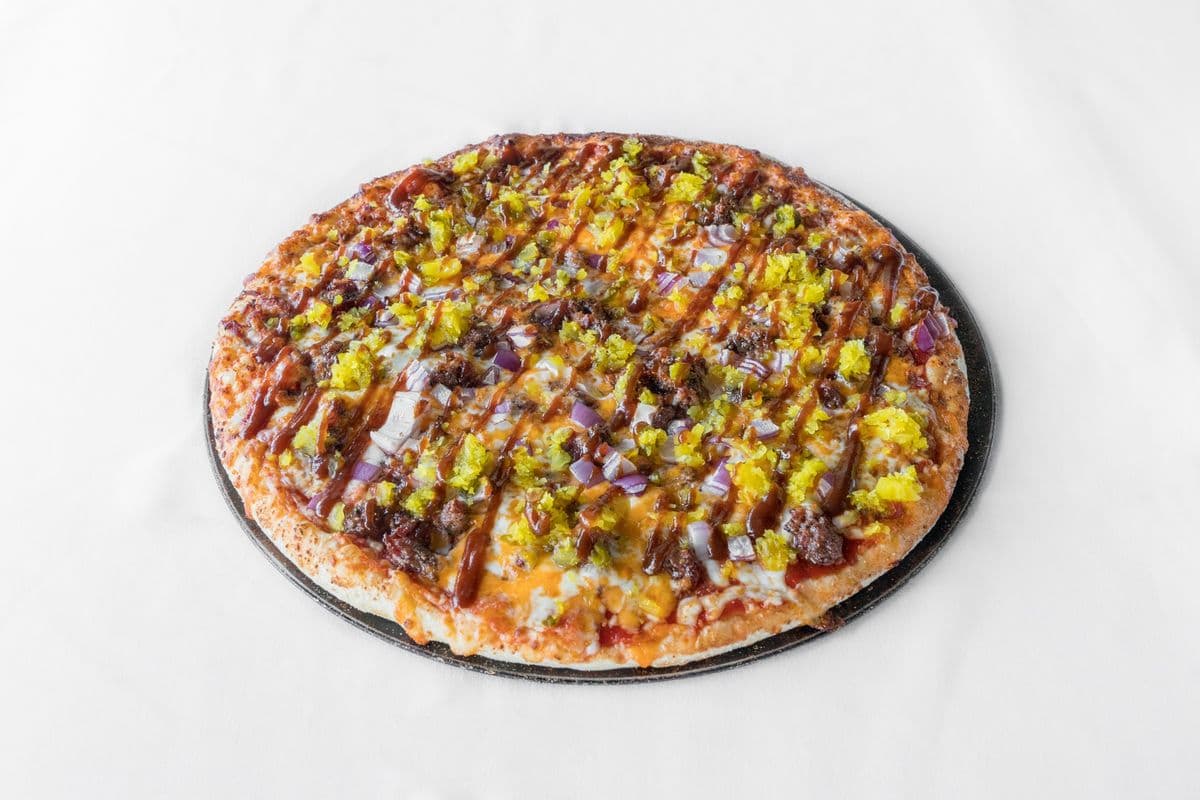Medium Smoked BBQ Brisket Pizza