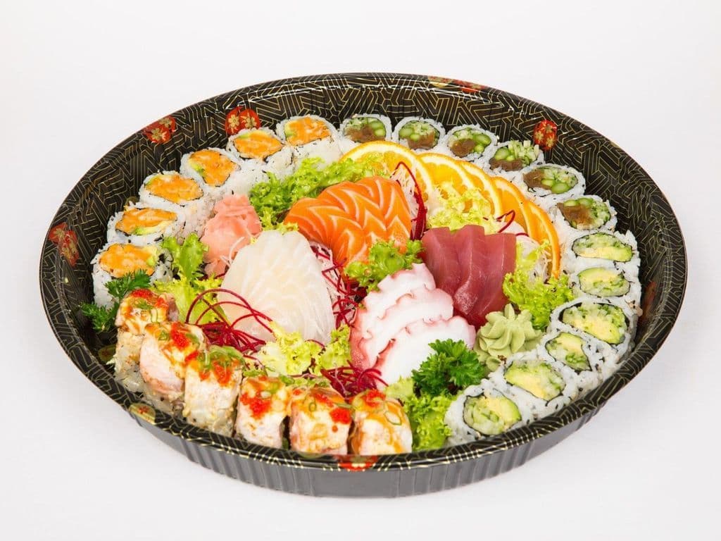 003.Maki Sashimi Tray