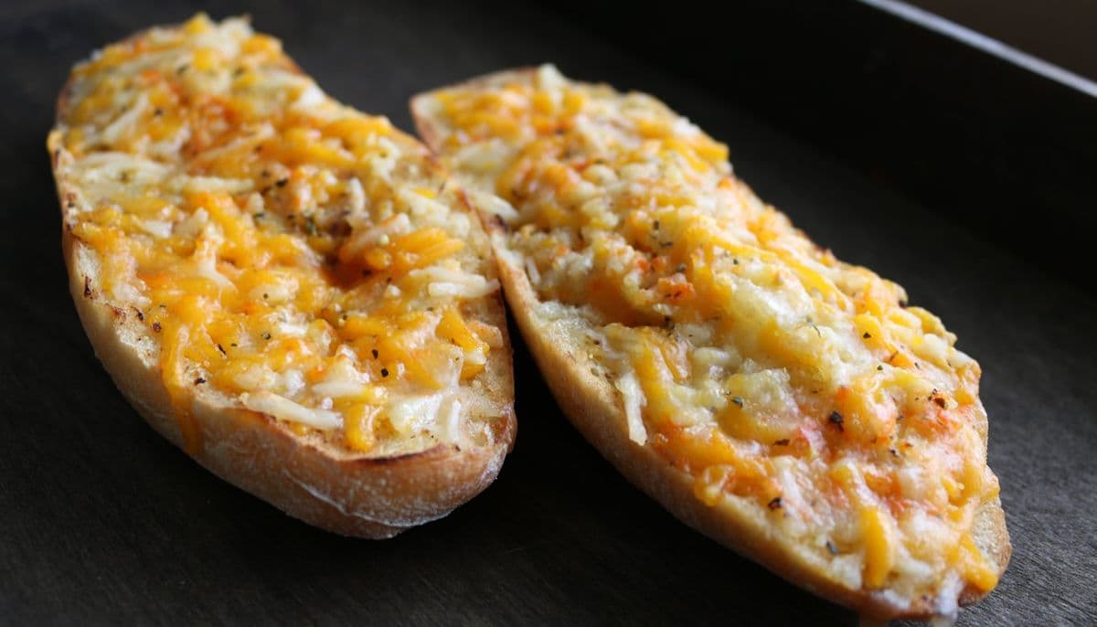 Garlic Cheese Bread