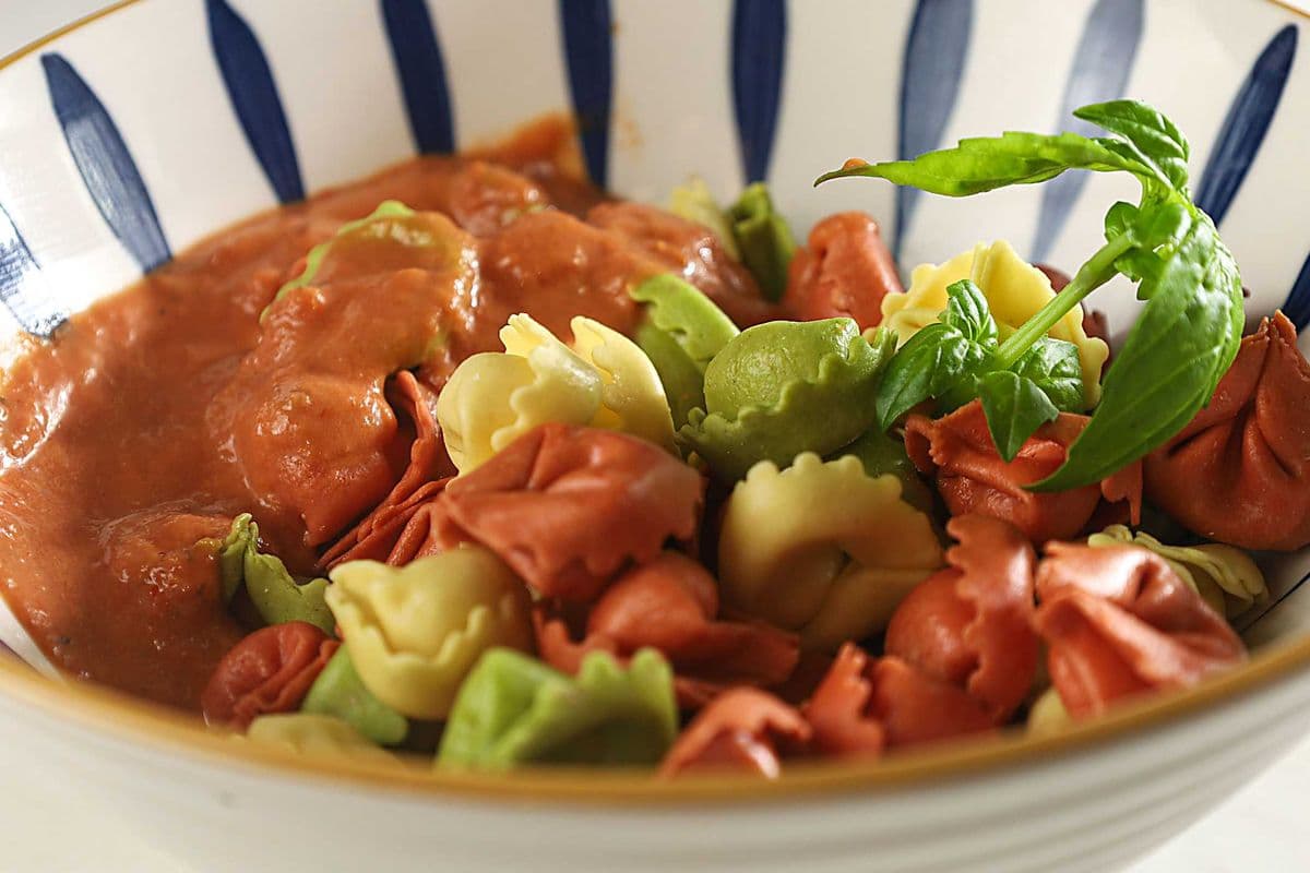 Tortellini, sauce rosée