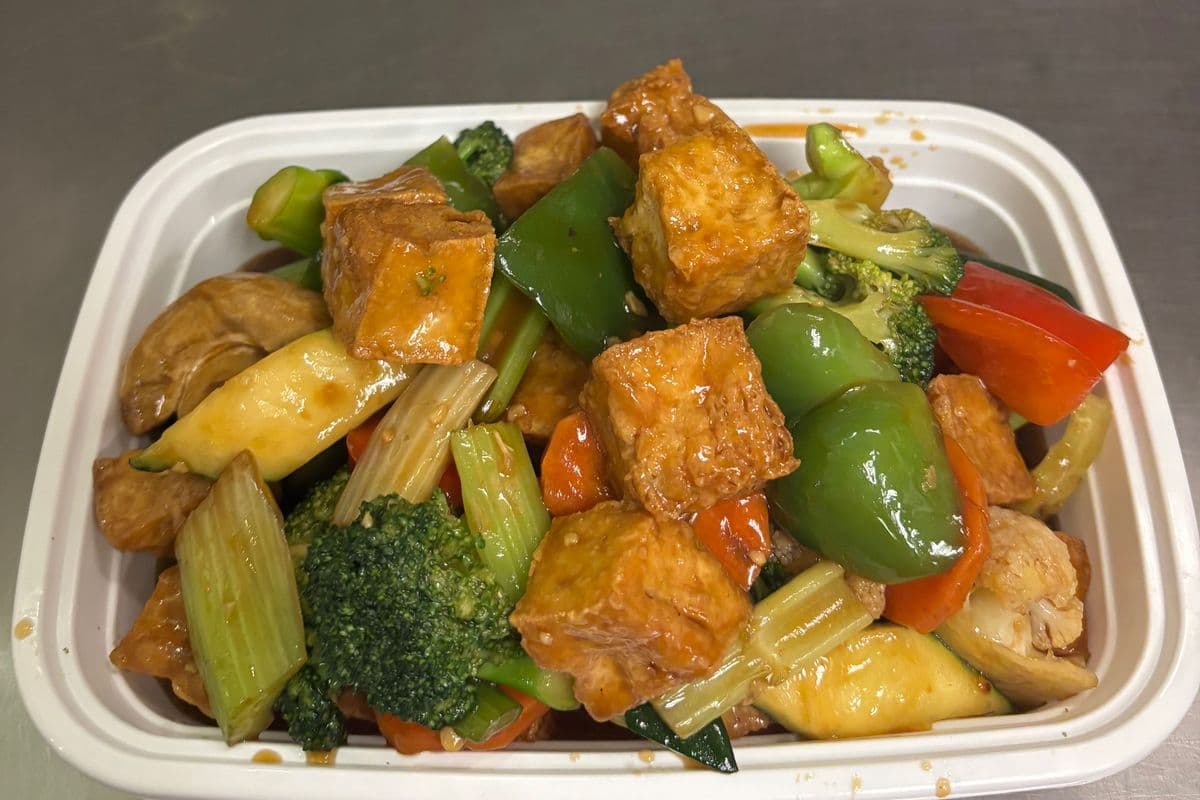V8. Tofu with Vegetables