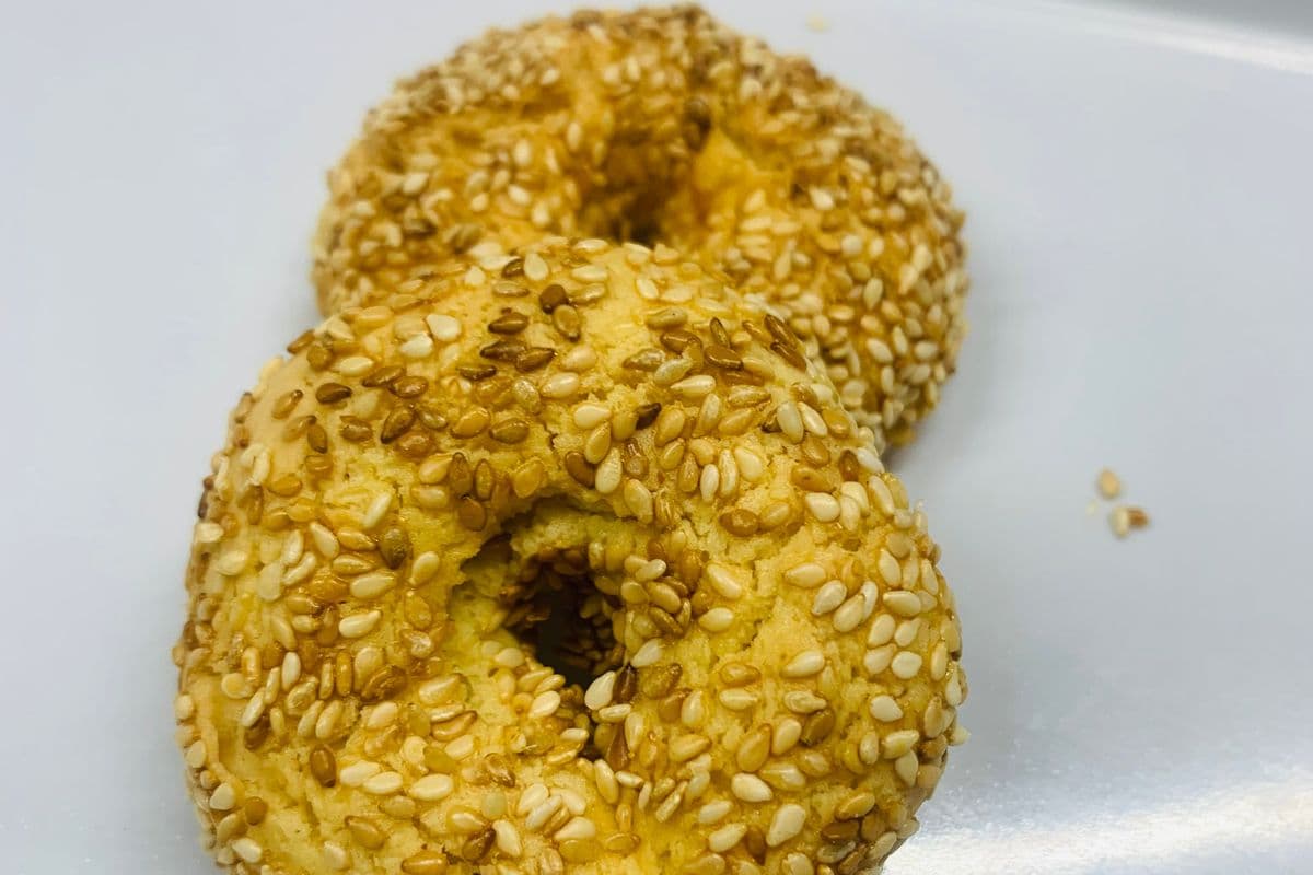 Chorak (Sesame Cake) (5 pcs)
