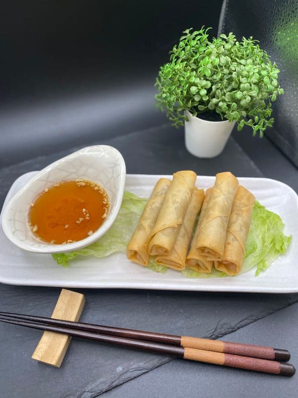 Vietnamese Spring Rolls (6 pcs)