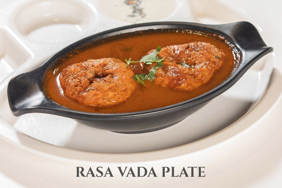 Rasa Vada Plate
