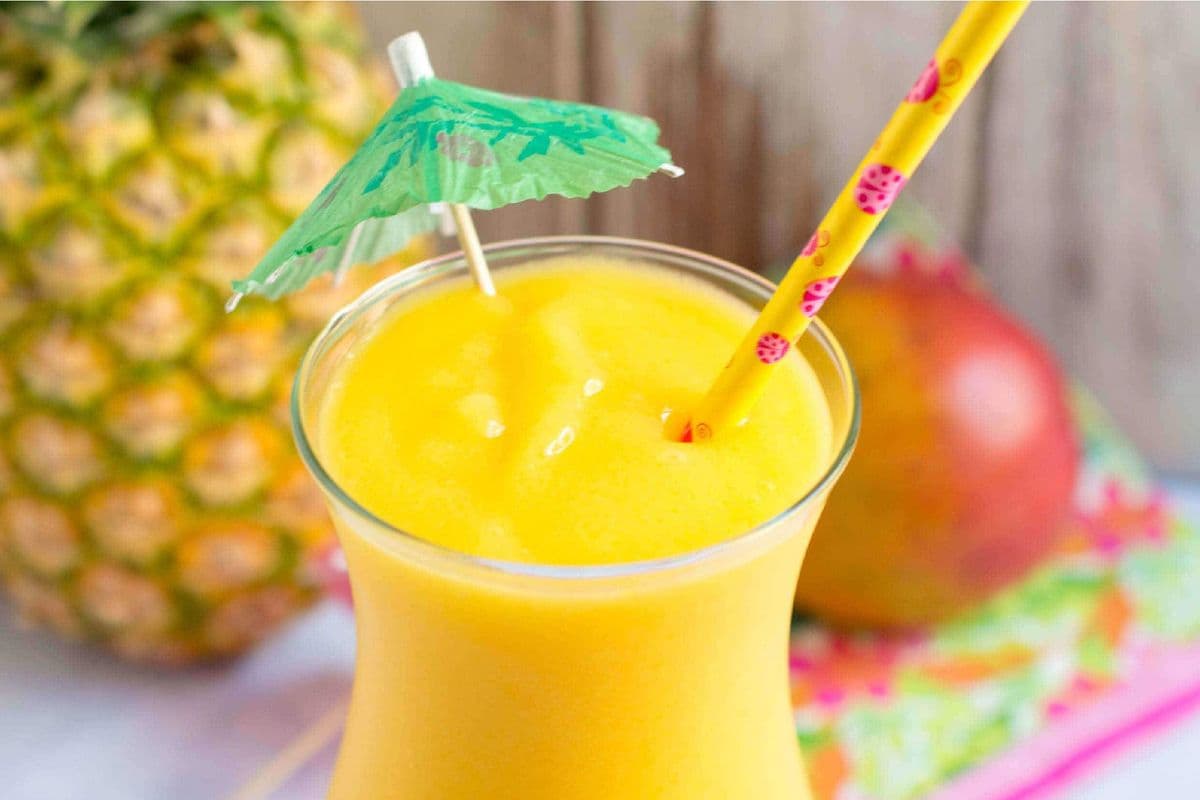 Mango Pineapple Smoothie 芒果菠萝奶昔沙冰