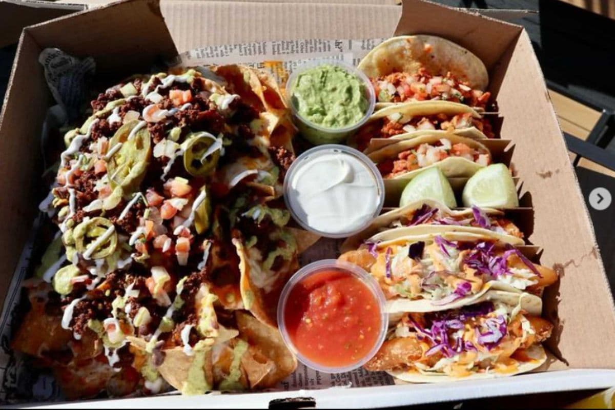 Taco Box/w Jarritos