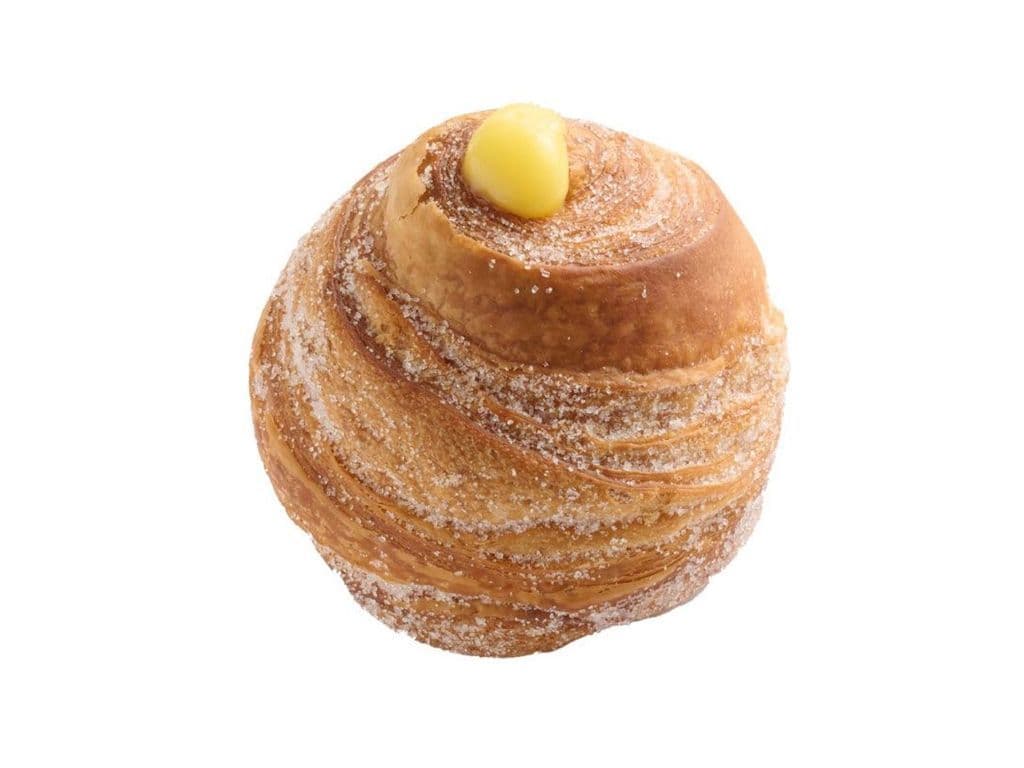 Lemon Curd Cruffin