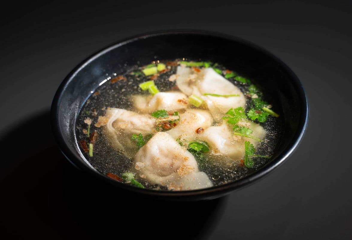 鮮蝦豬肉餛飩湯 / Prawn and Pork Wonton Soup