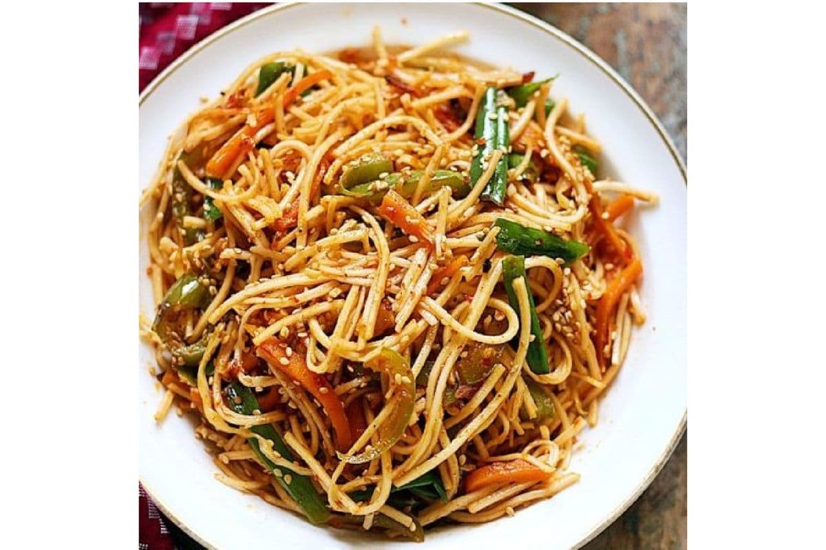 Schezwan Veggie Noodles