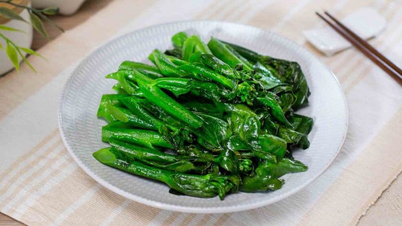 Sautéed Chinese Broccoli in Garlic Sauce / 蒜蓉芥蘭 (例)