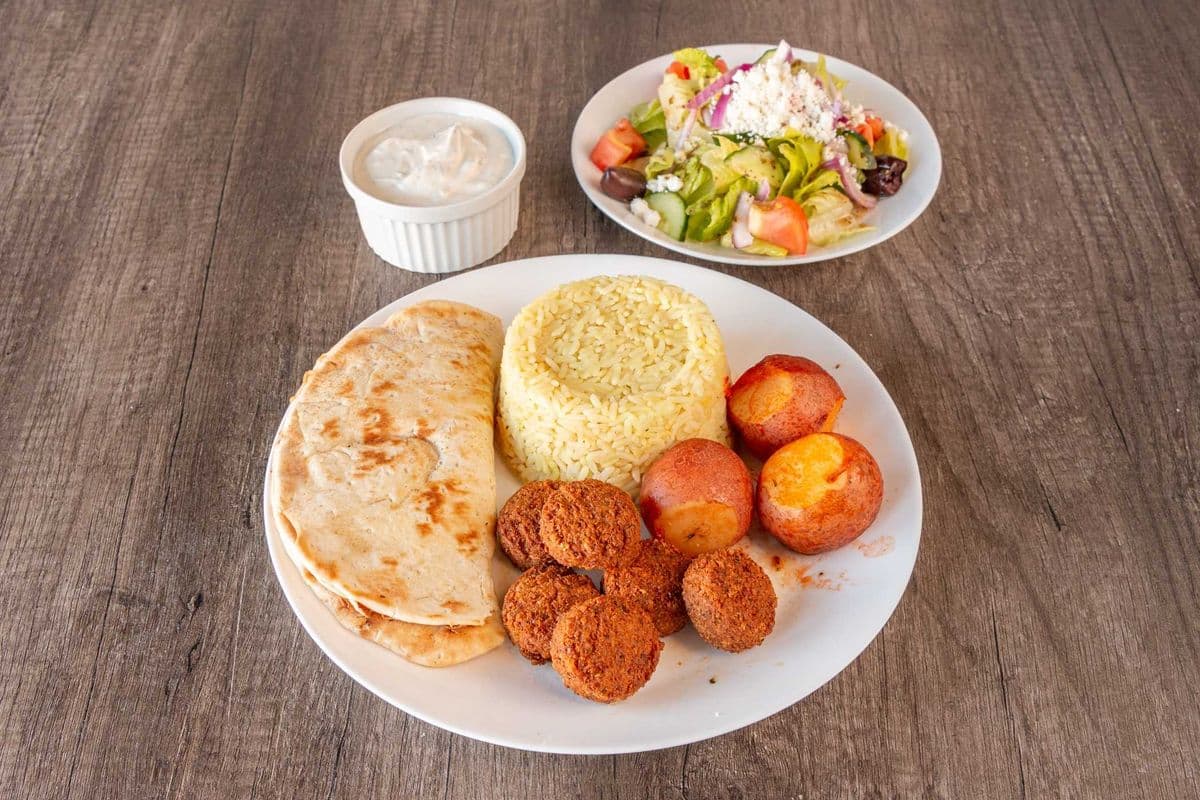 Falafel Dinner (6 pcs)