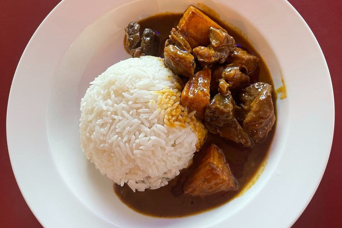 CB - Beef Stew Curry with Rice 咖喱牛腩飯