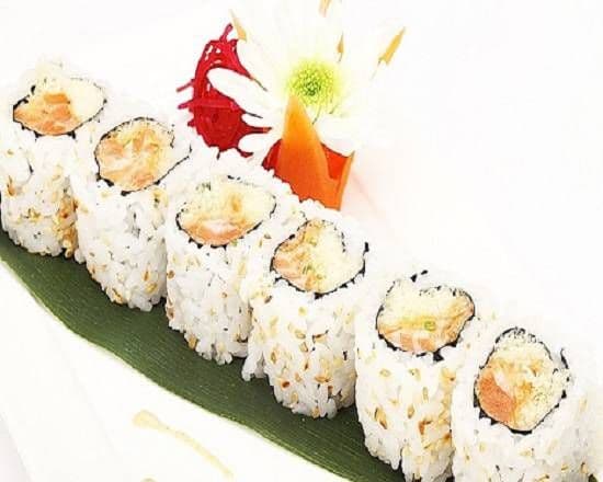 Spicy Salmon and Tuna Maki (6 pcs)