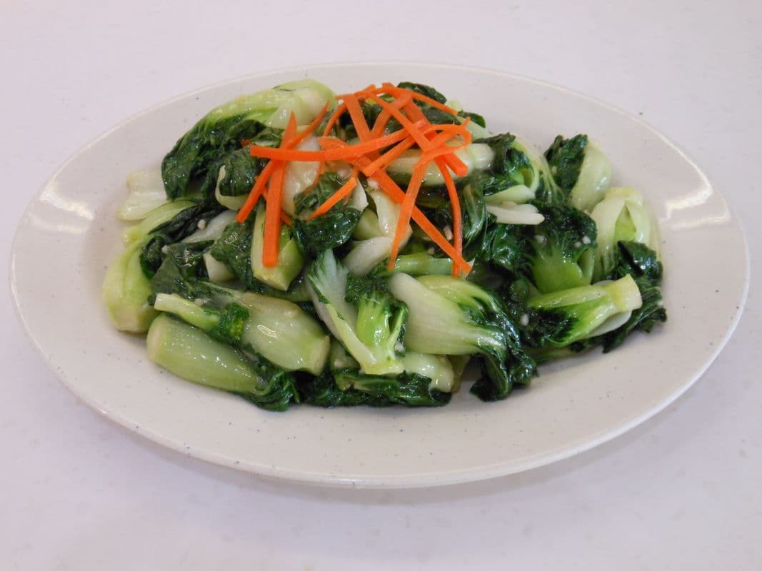 Stir-fried Baby Bokchoy with Garlic 蒜蓉炒白菜苗