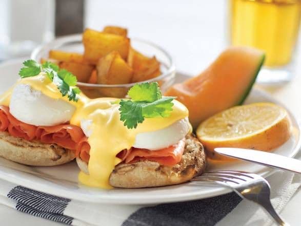 Benedict with Smoked Salmon