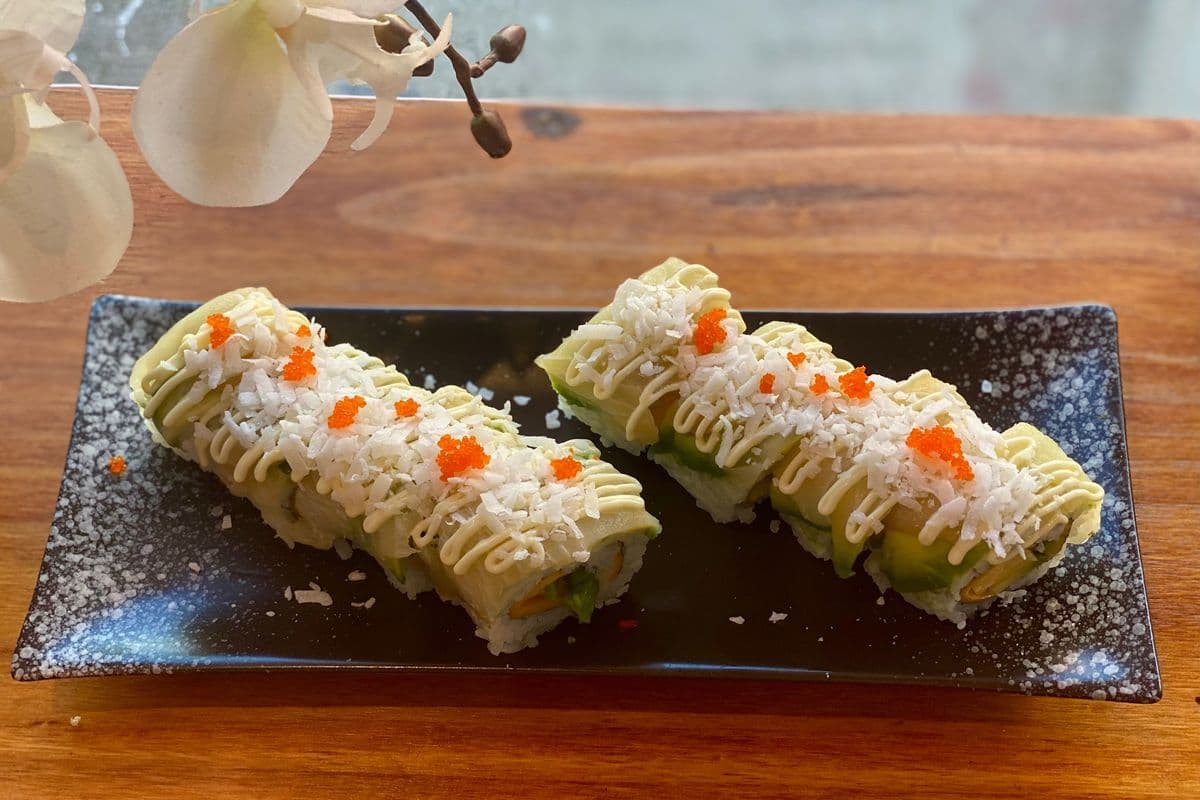 18. Snow White Roll (8pcs)