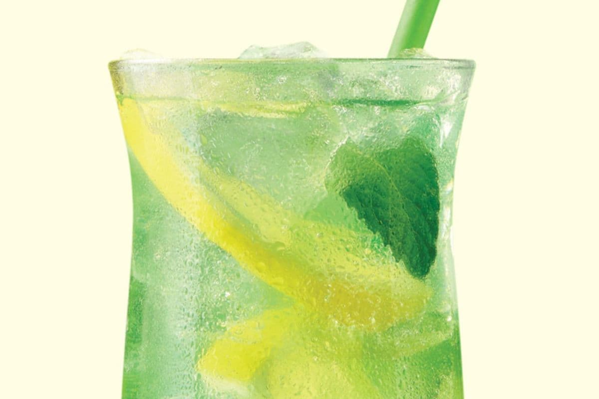 Boisson rafraîchissante à la pomme verte (50-60 Cal)