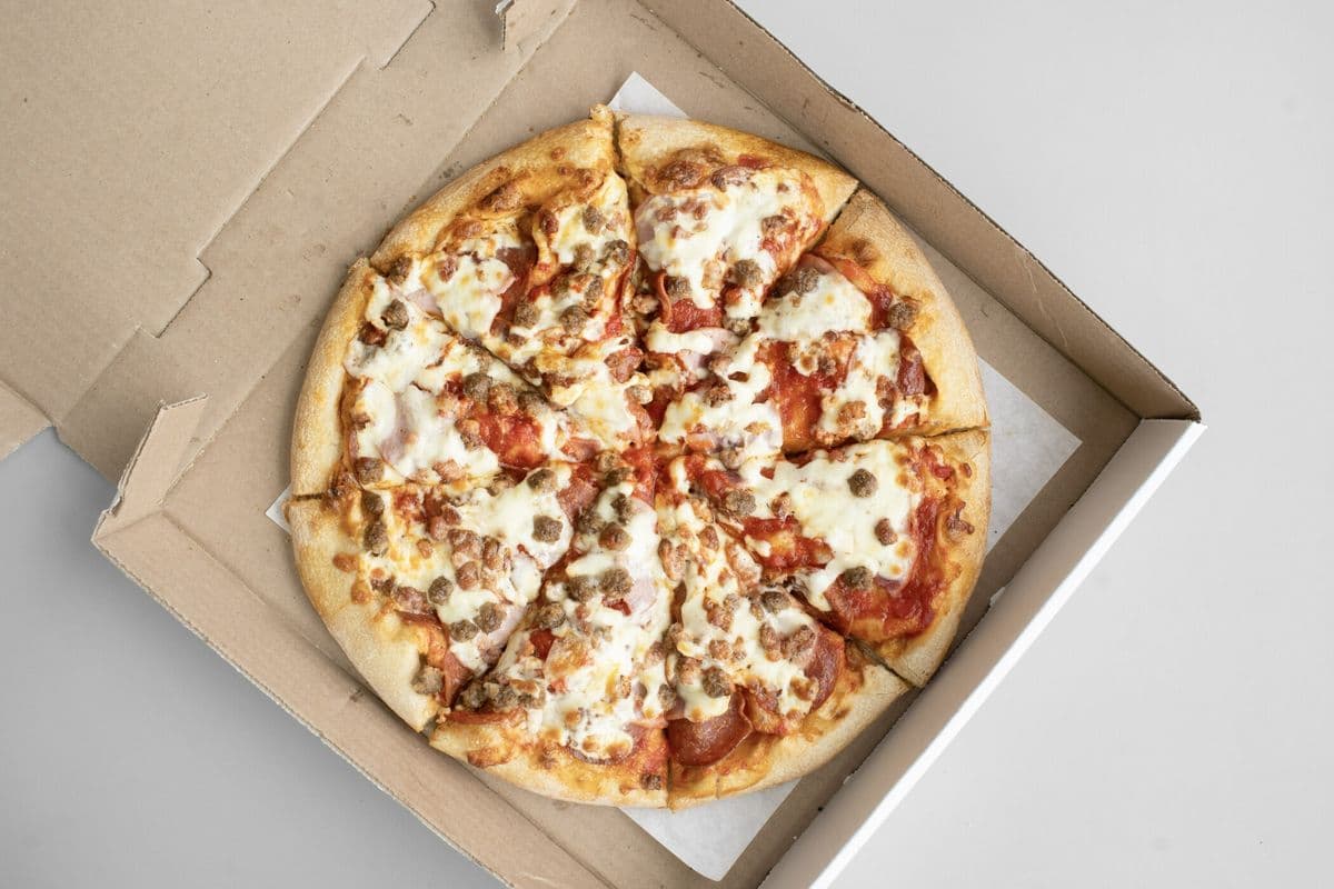 12¨ Medium Meat Lover’s Paradise Signature Pizza