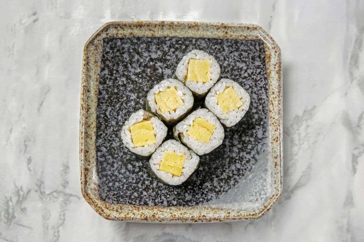 Tamago Maki Roll (6 pcs)