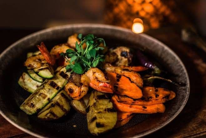 Verduras Grilladas Con Langostinos