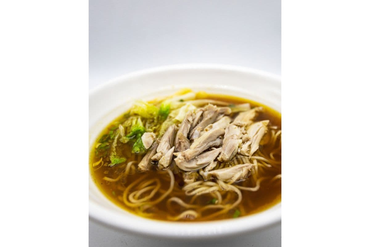 Shredded Chicken Noodle Soup 鸡丝面