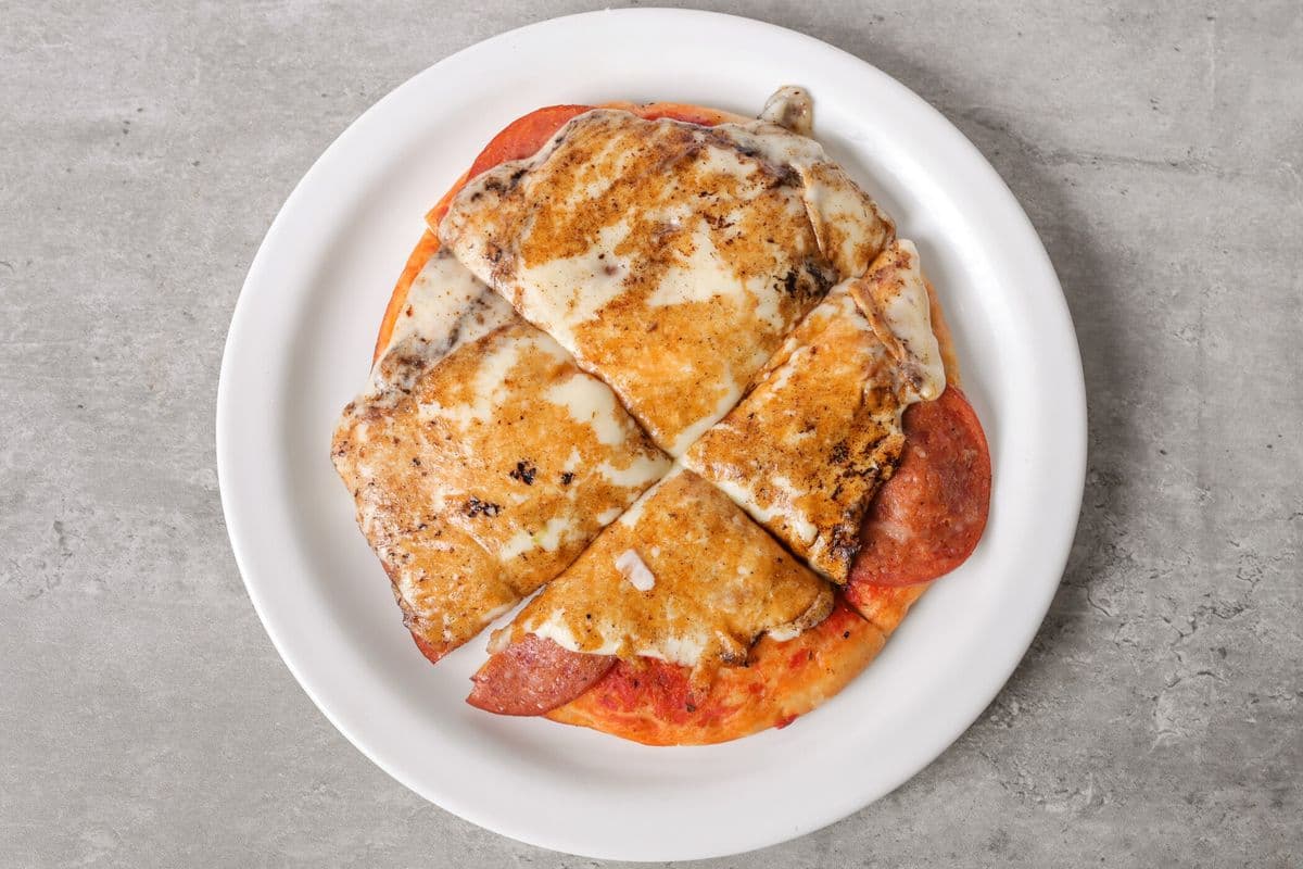 Pizza au pepperoni et au fromage / Pepperoni and Cheese Pizza (bambino)