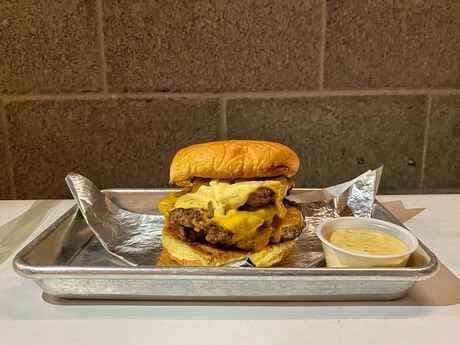 TRIPLE CHEESE BURGER
