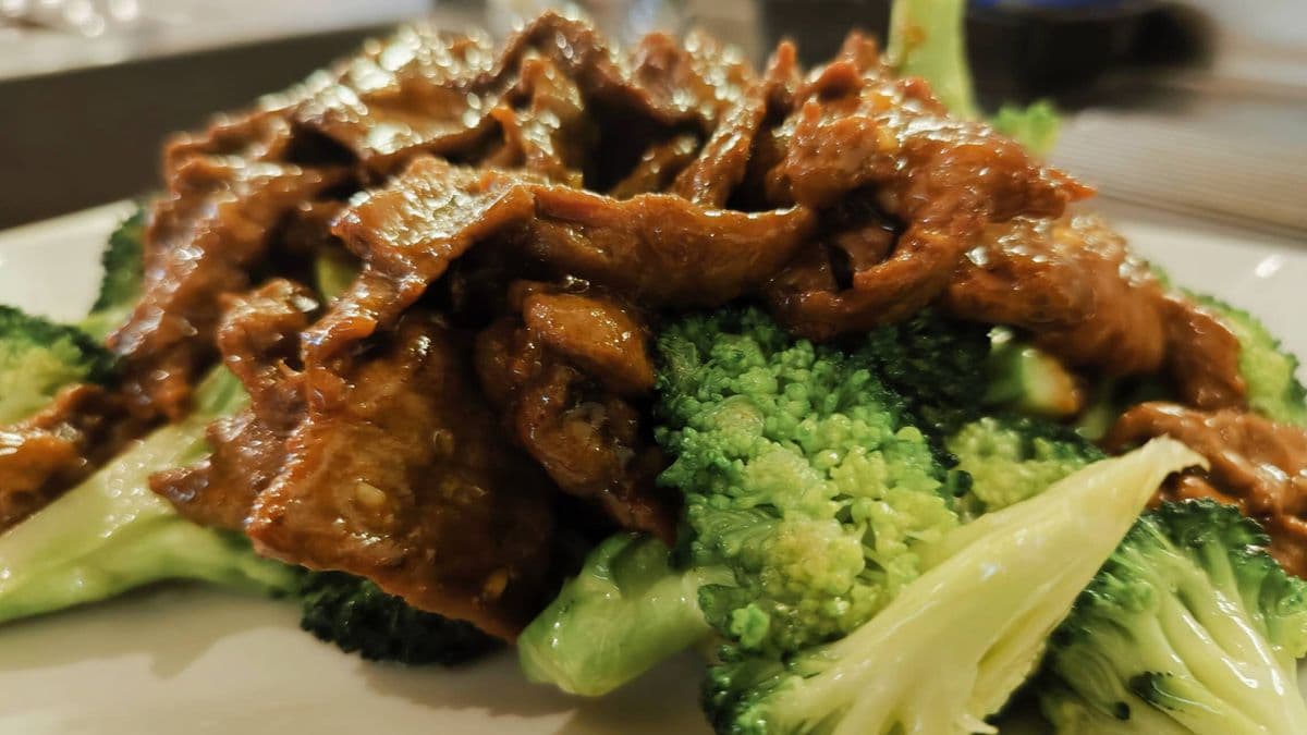 B3. Beef & Broccoli 西兰花牛肉