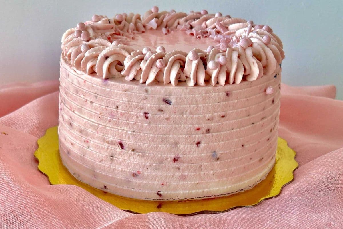 Raspberry Cakes 6"