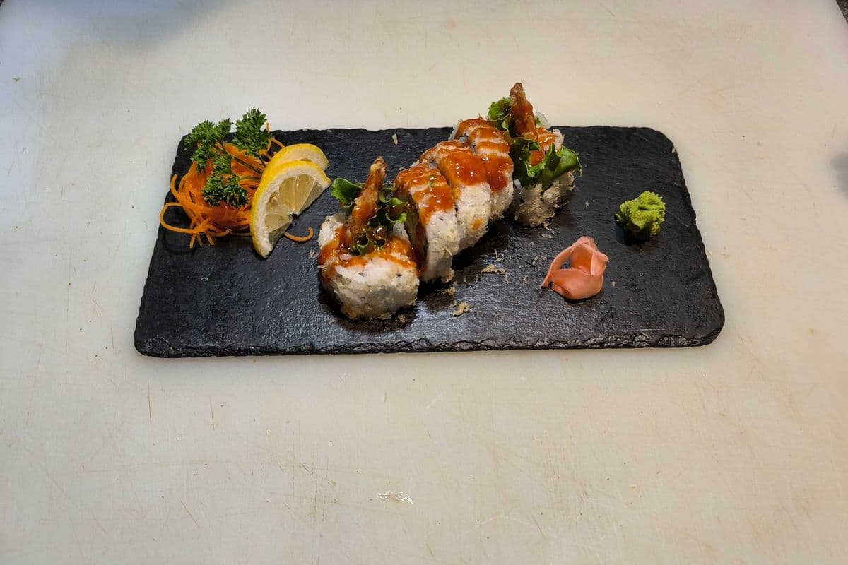 Black Tiger Roll (5 pcs)