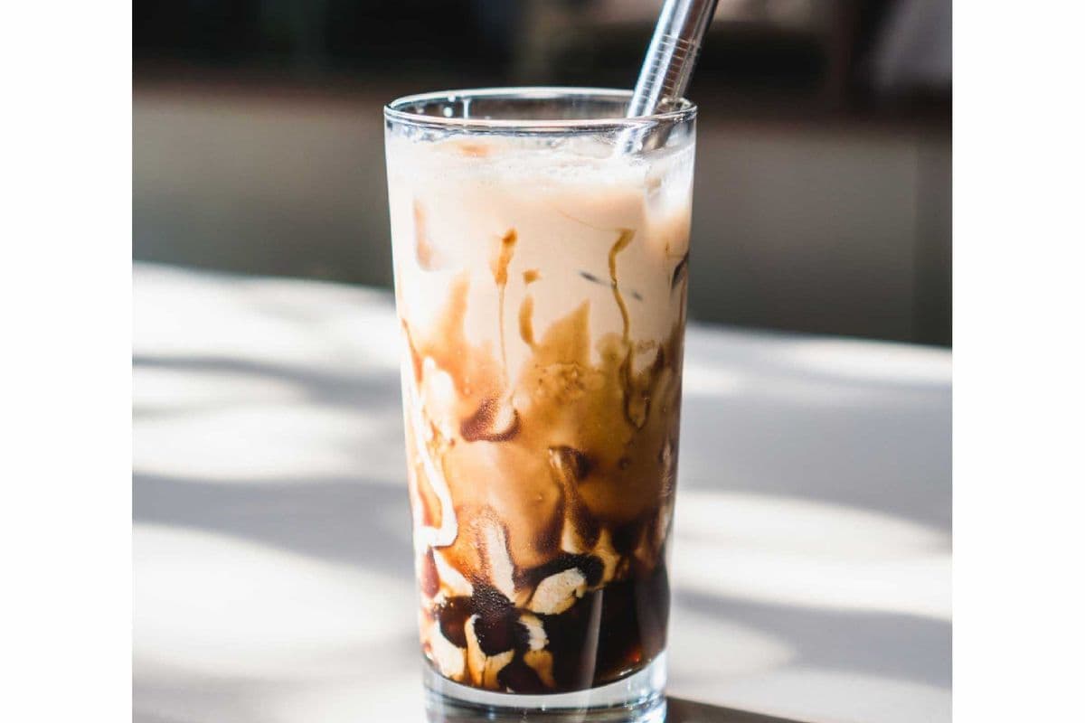Latté glacé / Iced Latte
